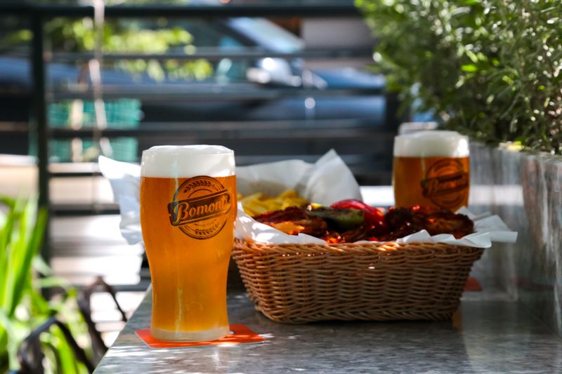 Craft beer at Dewey's pizza
